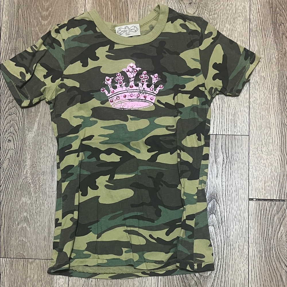 Girls' Green Camo Short Sleeve Tee with Pink Crown Accent